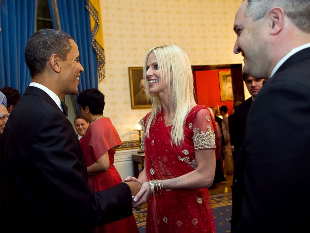 PHOTO: President Barack Obama greets Michaele and Tareq Salahi at the White House State Dinner