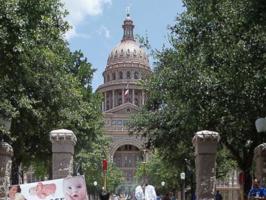 Supreme Court Blocks Key Parts of Texas Abortion Law