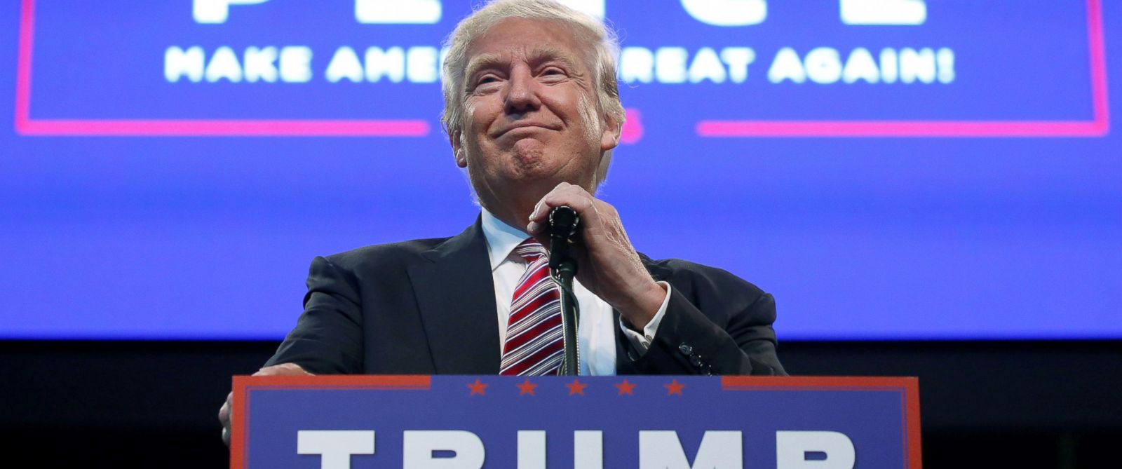 politics donald trump says hopes russia finds hillarys emails politics donald trump says hopes russia finds hillarys emails