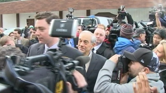 VIDEO: Members of the media descend on Moe Joes Restaurant in New Hampshire.