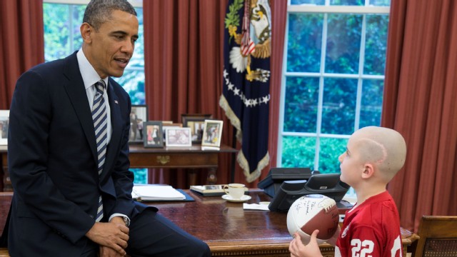 VIDEO: 7-year-old Nebraska Football Star Meets President Obama
