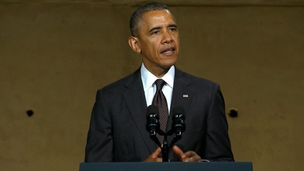 At museum opening, the president spoke of the heroic actions of volunteer firefighter Welles Crowther.