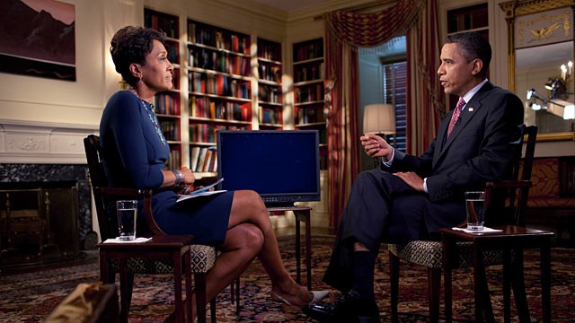 PHOTO: President Barack Obama tapes an interview on fatherhood with Robin Roberts of ABC News in the Library of the White House, June 16, 2011.