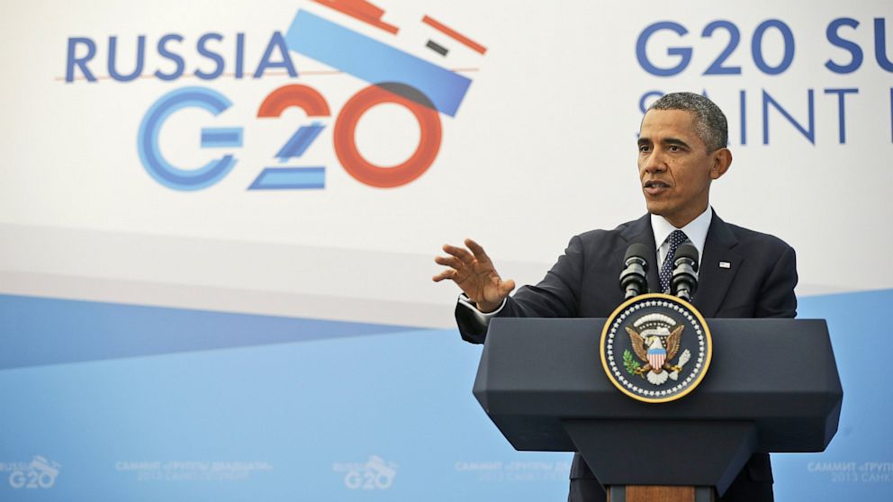 US President Barack Obama gestures during his news conference at the G-20 Summit in St. Petersburg, Russia, Sept. 6, 2013.