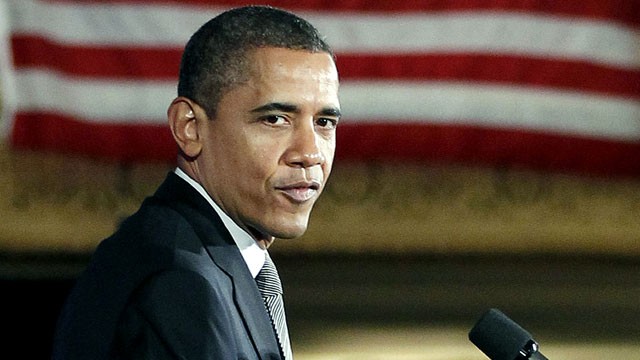 PHOTO: President Barack Obama speaks during a 'Lawyers for Obama Luncheon' fundraiser on March, 16, 2012, at the Palmer House Hotel in Chicago.