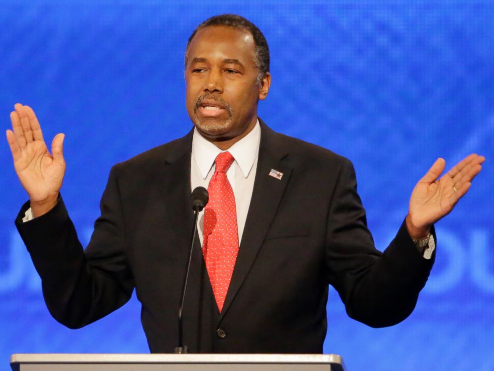 PHOTO: Republican presidential candidate Ben Carson speaks to supporters at his campaigns caucus night rally on Feb. 1, 2016, in West Des Moines, Iowa.