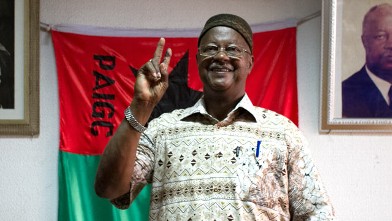PHOTO: Ruling party presidential candidate Carlos Gomes Junior gestures after the electoral commission announced provisional election results in Bissau, Guinea-Bissau, March 21, 2012.