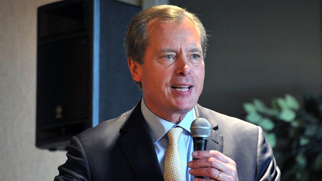 PHOTO: Texas Lt. Gov. David Dewhurst delivers the keynote address at the 109th  Annual Meeting of the Wichita Falls Chamber of Commerce and Industry Thursday, Dec. 1, 2011 at the Wichita Falls Country Club in Wichita Falls, Texas.