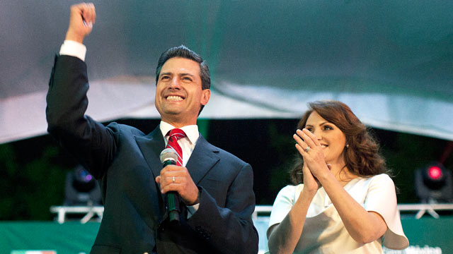 PHOTO: Enrique Pena Nieto