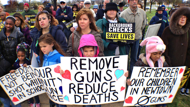PHOTO: About 75 adults and children turned out for a gun control rally in Dr. Martin Luther King Jr. Park in Indianapolis, April 13, 2013.
