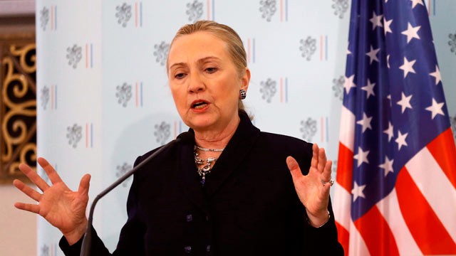PHOTO: Secretary of State Hillary Rodham Clinton gestures as speaking during a news conference, Dec. 3, 2012 at the Foreign Ministry in Prague.