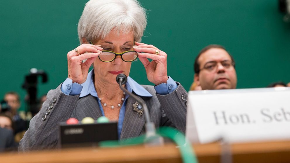 PHOTO: Health and Human Services Secretary Kathleen Sebelius prepares to testify on Capitol Hill in Washington, Oct. 30, 2013.