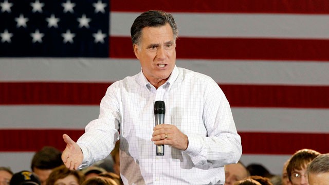 PHOTO: Republican presidential candidate and former Massachusetts Gov. Mitt Romney speaks during a campaign stop on Jan. 2, 2012 in Clive, Iowa.