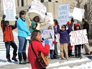 In North Dakota, No Abortions for 800 Miles