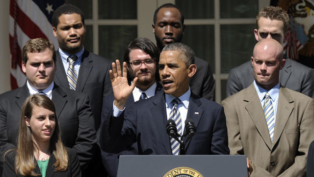 PHOTO: President Barack Obama, joined by college students, speaks in the Rose Garden of the White House in Washington, May 31, 2013, where he called on Congress to keep federally subsidized student loans rates from doubling on July 1.