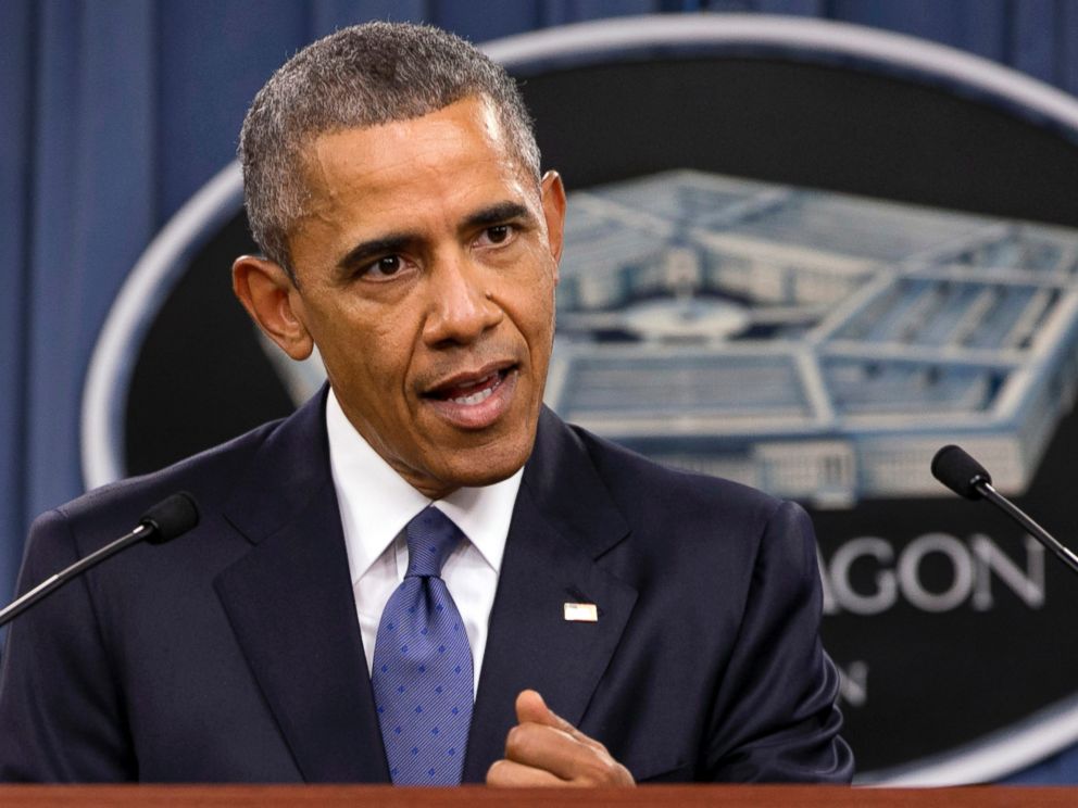 PHOTO: President Barack Obama speaks to the media after receiving an update from military leaders on the campaign against the Islamic State, during a rare visit to the Pentagon, July 6, 2015.