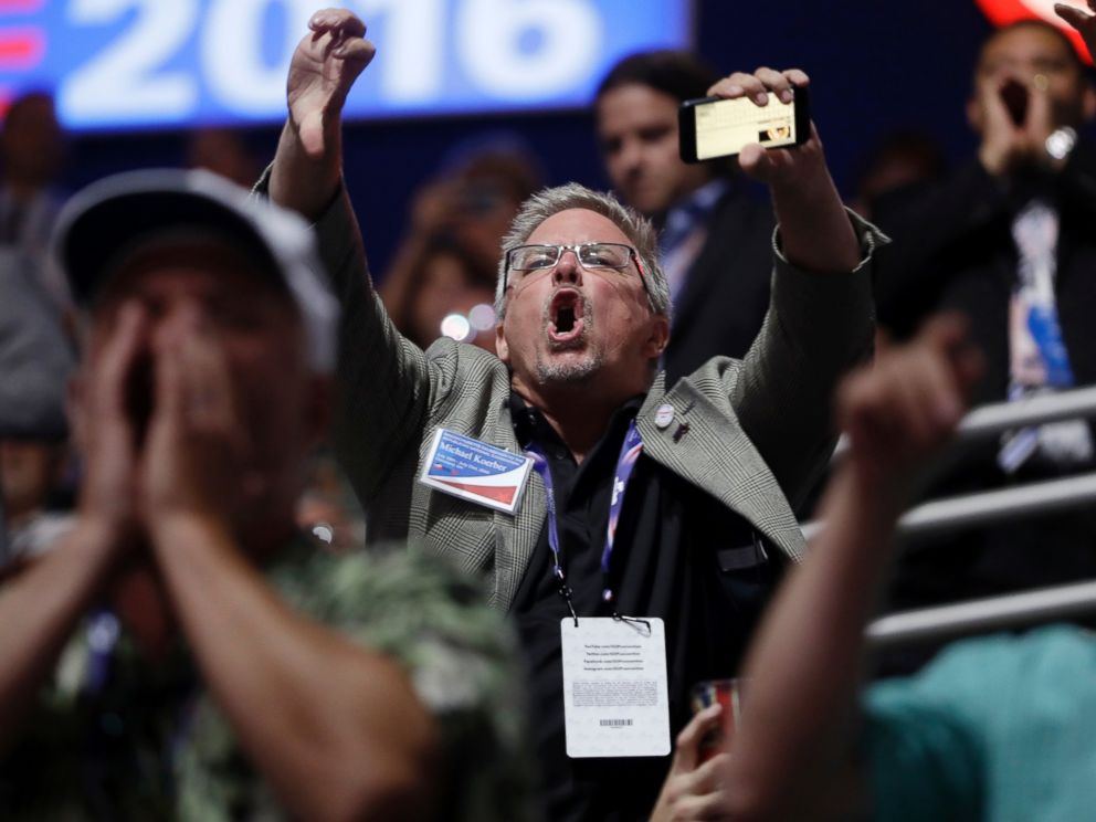 PHOTO: People react to Sen. Ted Cruz during his address on the third day session of the Republican National Convention in Cleveland, July 20, 2016.