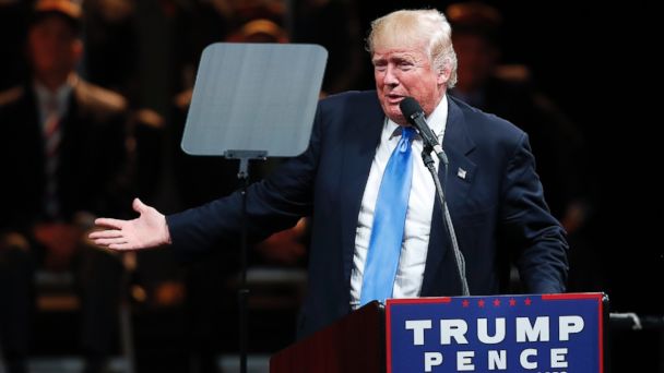 PHOTO: Republican presidential candidate Donald Trump speaks during a campaign rally Thursday, Nov. 3, 2016, in Selma, N.C. 