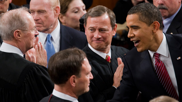 PHOTO: President Obama greets Supreme Court Justices