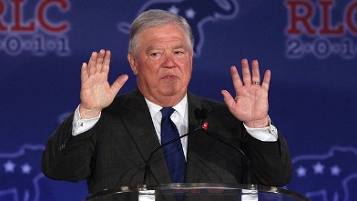 PHOTO: Mississippi Gov. Haley Barbour speaks during the 2011 Republican Leadership Conference in this June 17, 2011 file photo in New Orleans, Louisiana.