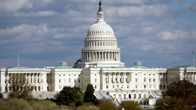 PHOTO: The U.S. Capitol building stands in Washington, D.C., U.S., on April 5, 2011.