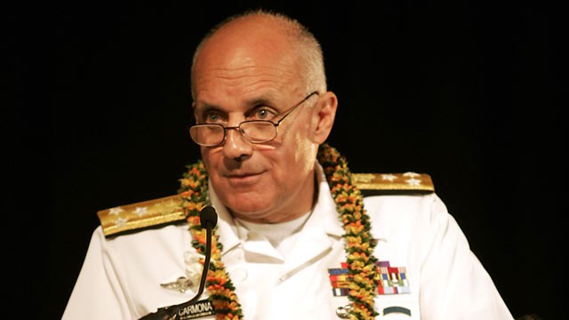 PHOTO: U.S. Surgeon General Richard Carmona discusses influenza outbreaks and containment issues at the Hawaii Pandemic Flu Summit in this April 25, 2006 file photo.