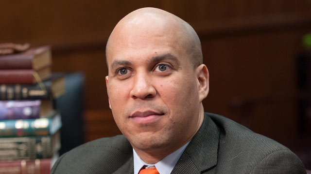 PHOTO: Newark Mayor Cory Booker visits "Extra" at Newark City Hall on Jan. 15, 2013 in Newark, N.J.