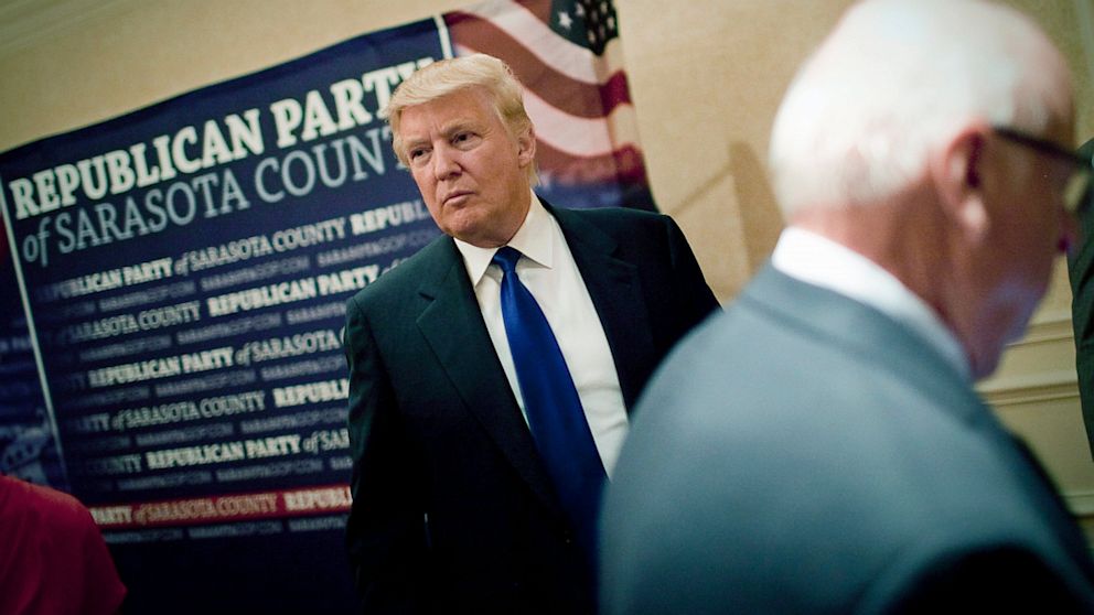 PHOTO: Donald Trump at GOP dinner