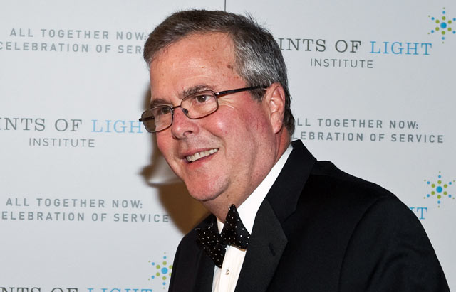 PHOTO: Jeb Bush arrives at the Points of Light Institute Tribute to Former President George H.W. Bush at The John F. Kennedy Center for Performing Arts.