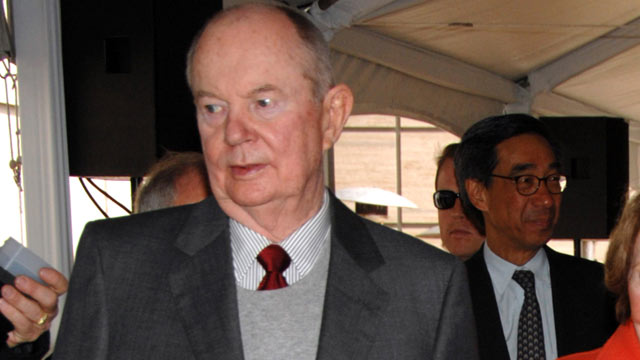 PHOTO: A. Jerrold Perenchio attend the dedication of the Ronald Reagan UCLA Medical Center, June 4, 2007 on the campus of the University of California Los Angeles, Los Angeles, California.