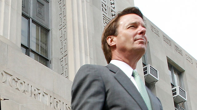 PHOTO: Former U.S. Senator John Edwards leaves the Federal Courthouse with his daughter Cate Edwards and father Wallace Edwards after closing statements in his trial on May 17, 2012 in Greensboro, NC.