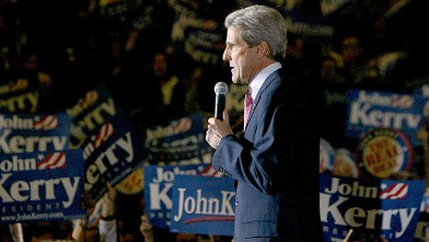 PHOTO: Democratic presidential candidate Senator John Kerry speaks during an election night party in this March 9, 2004 file photo at Union Station in Chicago, Illinois.