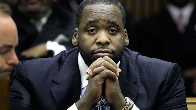 PHOTO: Former Detroit Mayor Kwame Kilpatrick appears in Wayne County Circuit Court for his sentencing October 28, 2008 in Detroit, Mich.