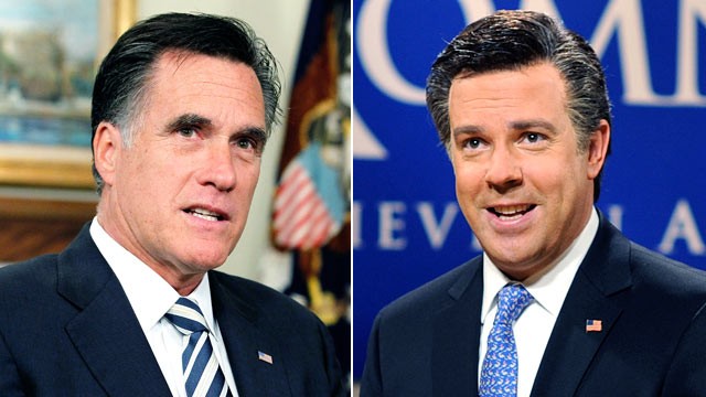 PHOTO: Presidential candidate, former Massachusetts Gov. Mitt Romney, left, and
