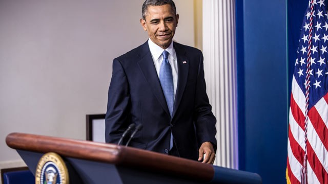 PHOTO: U.S. President Barack Obama arrives to deliver a statement in the White House Briefing Room following passage by the House of tax legislation on January 1, 2013 in Washington, DC.