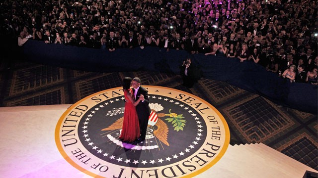 PHOTO: President Barack Obama and first lady Michelle Obama dance together at the Commander-in-Chief's Inaugural Ball in Washington, at the Washington Convention Center during the 57th Presidential Inauguration, Jan. 21, 2013.