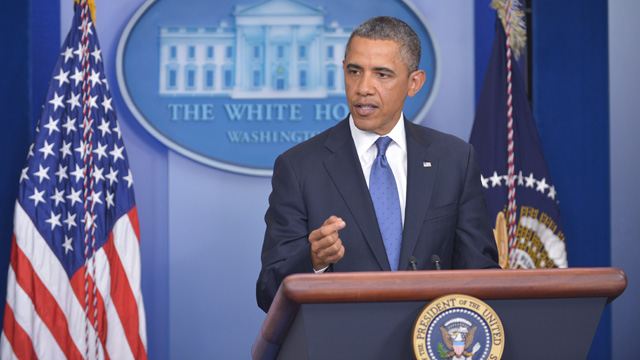PHOTO: US President Barack Obama speaks following a meeting with congressional leaders in the Brady Briefing Room of the White House on December 28, 2012 in Washington, DC.