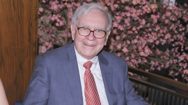 PHOTO: Warren Buffett attends the "Too Big To Fail" New York Premiere after party at the Four Seasons Restaurant, May 16, 2011, New York City.