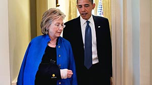 Photo: Hillary Clinton Back to Work After Accident