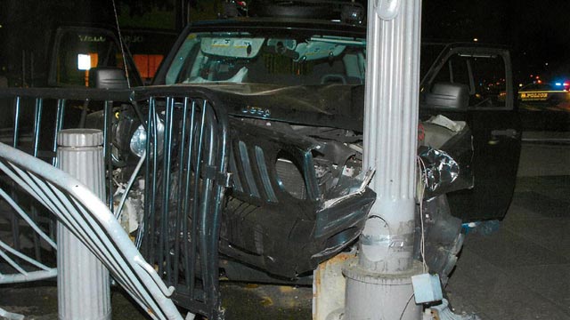 PHOTO: Authorities say Joseph Reel rigged this Jeep to crash into a Secret Service guard shack about a block from the White House early morning, June 9, 2013.