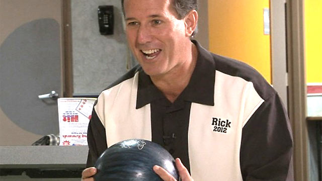 PHOTO:Former GOP hopeful Rick Santorum is seen bowling with ABC's own Jonathan Karl in Washington, DC, in a bowling alley showdown.