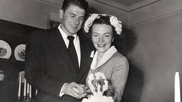 PHOTO: Newlyweds Ronald Reagan and Nancy Reagan cut their wedding cake at the Holden's house in Toluca Lake, California on March 4. 1952.