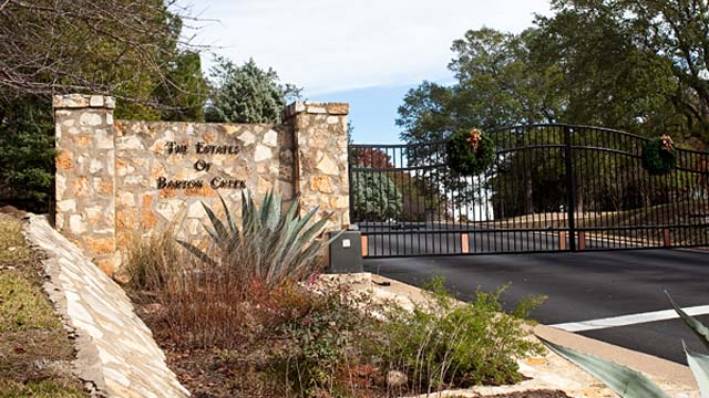 PHOTO: Gated community where Rick Perry is renting a home