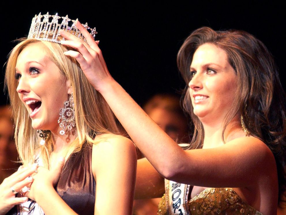 PHOTO: Miss North Carolina USA 2006 Erin OKelley, left, from Asheville, N.C., recieves her crown from Miss North Carolina USA 2005, Samantha Holvey, SOct. 28, 2006, in High Point, North Carolina.