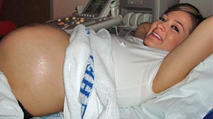 Photo: Senior Year, a Careless Moment ... and a Big Surprise:
For Hannah, 18, Spur-of-the-Moment Tryst Produced Big Shock: A Positive Pregnancy Test