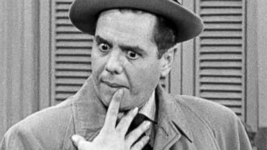 GTY_desi_arnaz_kab_141118_16x9t_384.jpg