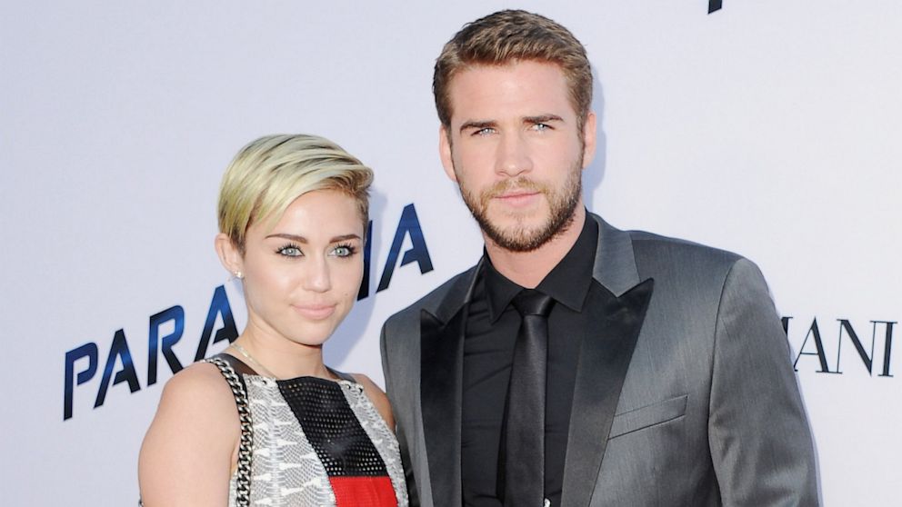 PHOTO: Miley Cyrus and Liam Hemsworth
