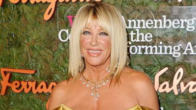 PHOTO: Suzanne Somers arrives at the Wallis Annenberg Center For Performing Arts Inaugural Gala, Oct. 17, 2013, in Beverly Hills, Calif.