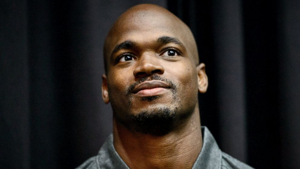 Supporters Greet Adrian Peterson in Texas Hometown