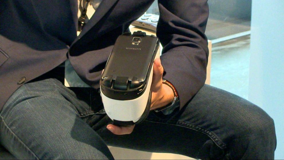 Watch:  Techbytes: Samsung Plans to Make Phones a Virtual Reality